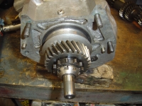  oil seal, thrower, nut fitted to rear end of mainshaft